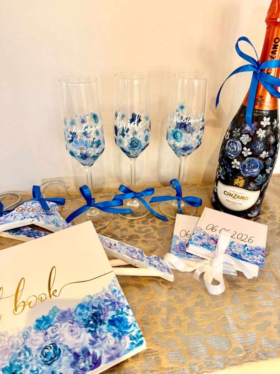 Coordinated bespoke wedding glassware and keepsake set